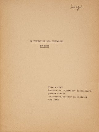 Item #55023 [SOURCE ON TRAINING AT TARKOVSKY'S MOSCOW FILM SCHOOL] La formation des...